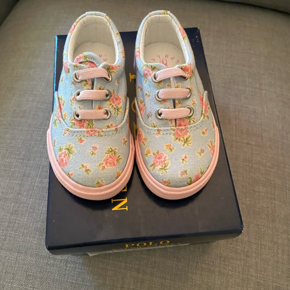 NWT never worn RL Bryn Floral Canvas Sneaker